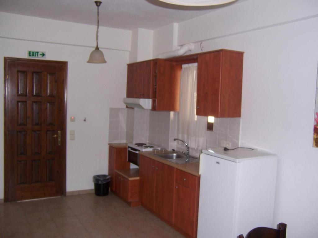 Sirius Hotel Finikounta Dış mekan fotoğraf